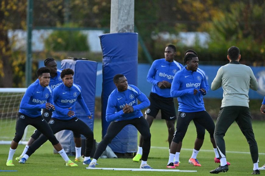 con-gol-de-moises-caicedo,-chelsea-golea-5-1-al-ajax-en-la-tercera-fecha-de-la-champions-league